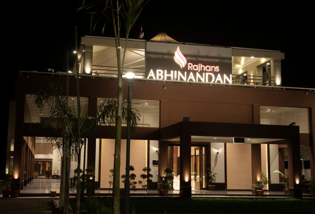Hotel Rajhans Abhinandan Bhopal Eksteriør billede